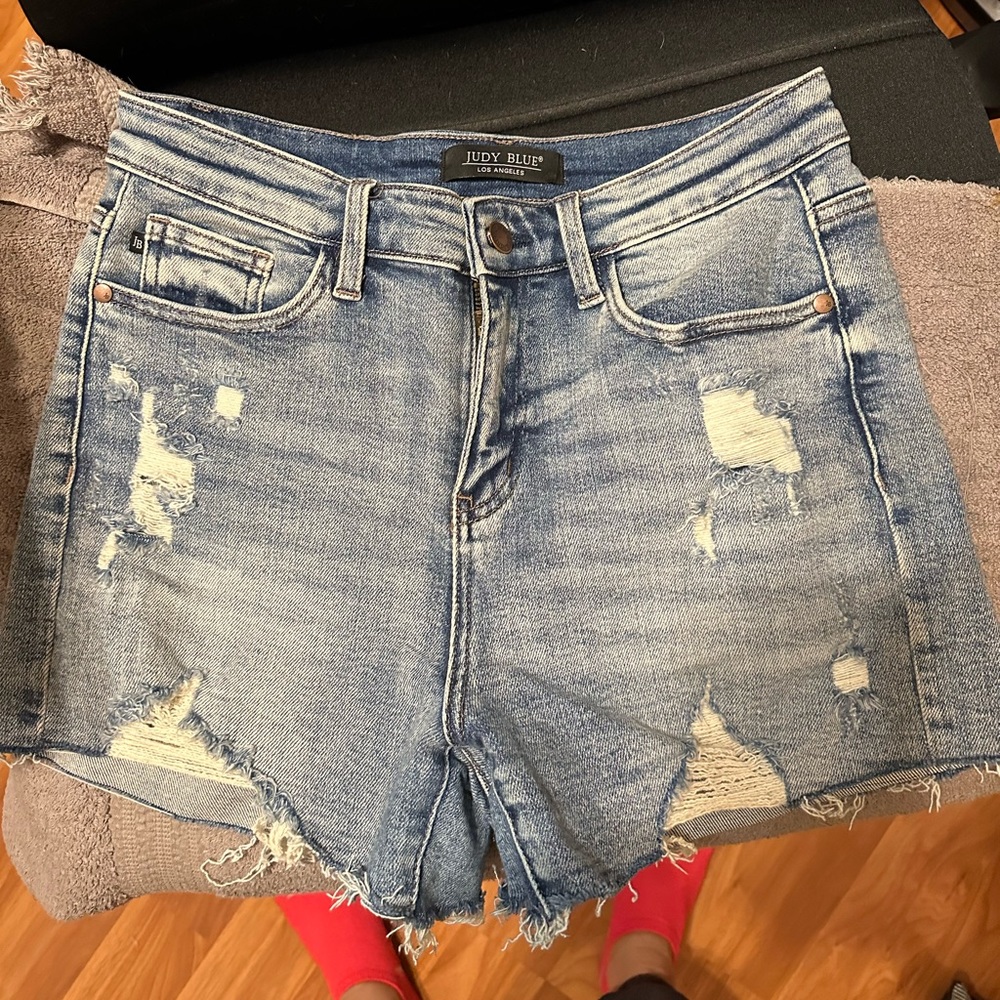 Judy Blue high waisted shorts. Size medium.